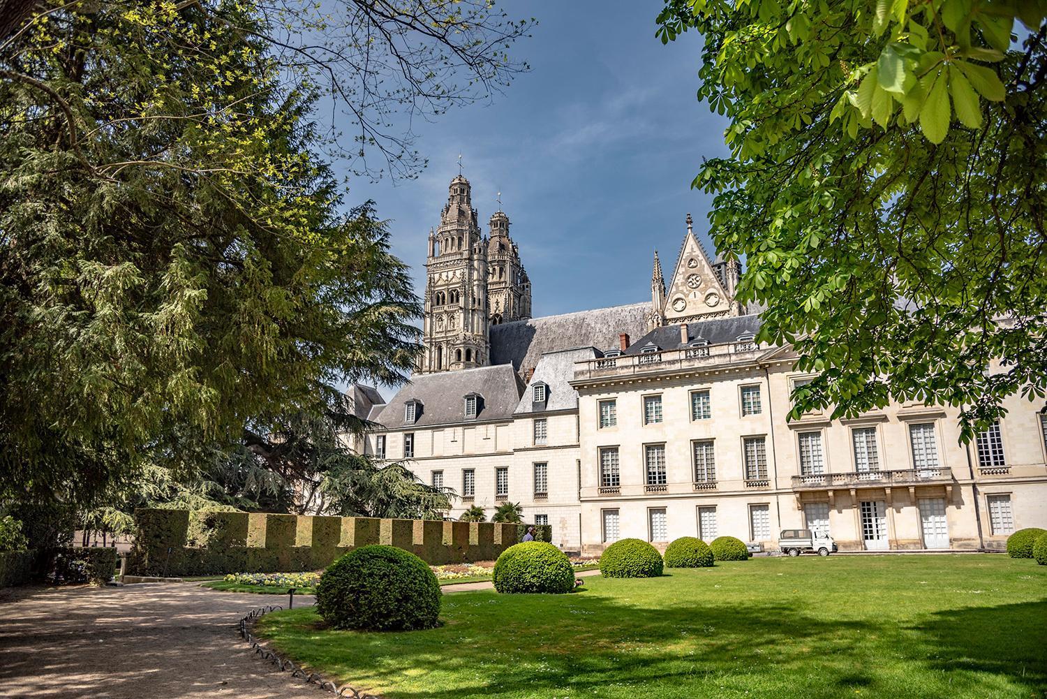 Le Catalane Lägenhet Tours Exteriör bild