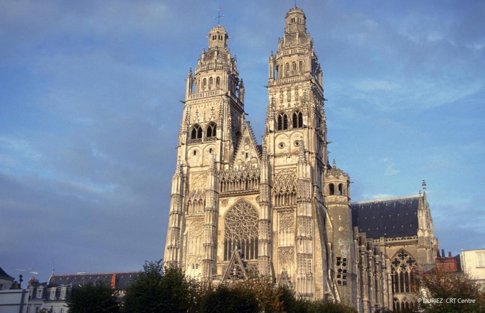 Le Catalane Lägenhet Tours Exteriör bild