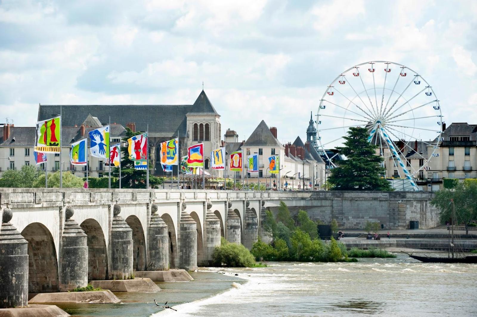 Le Catalane Lägenhet Tours Exteriör bild