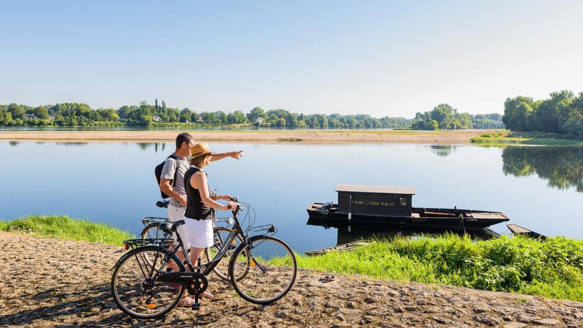 Le Catalane Lägenhet Tours Exteriör bild