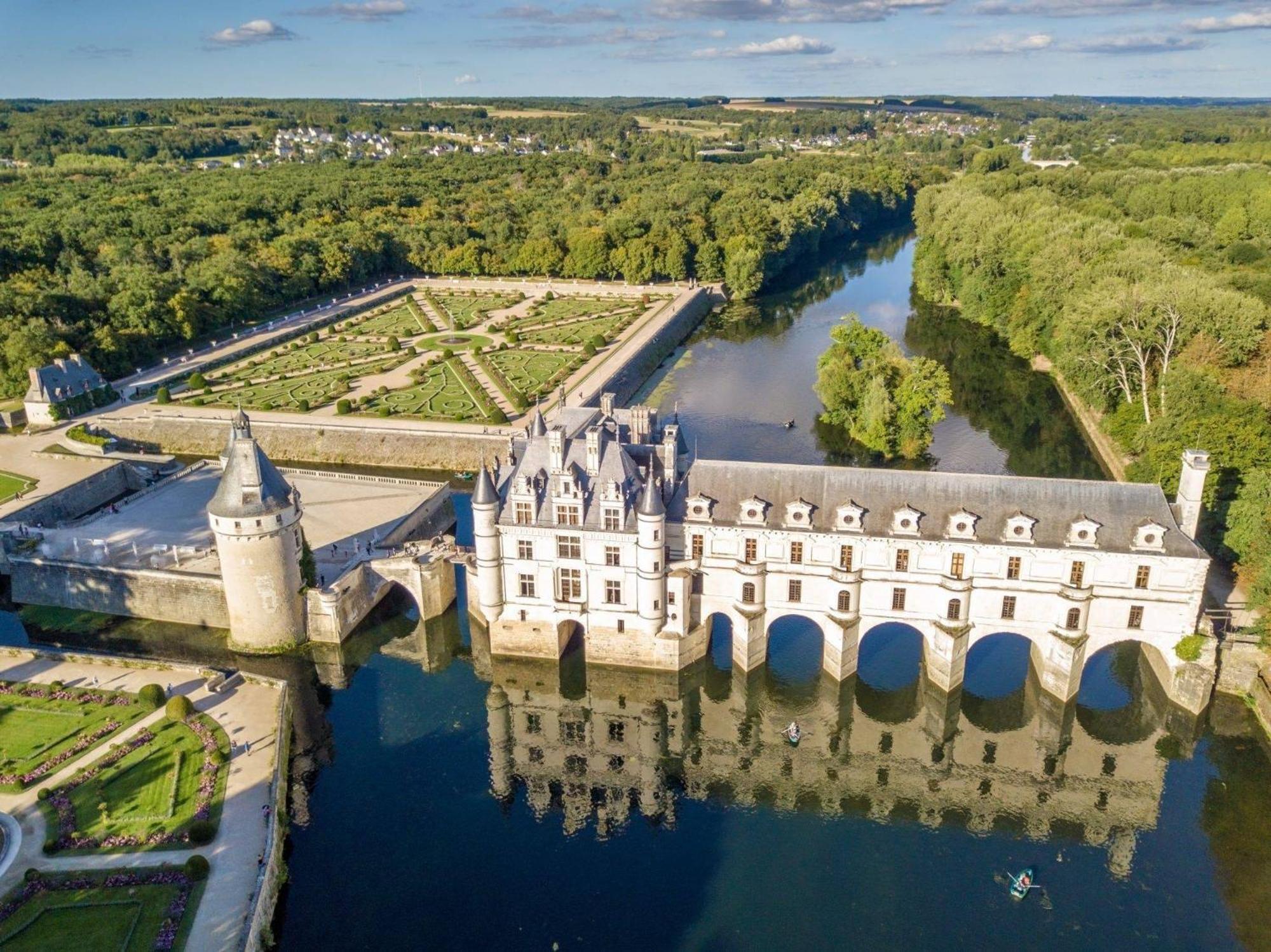 Le Catalane Lägenhet Tours Exteriör bild
